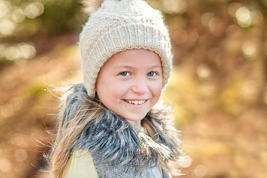 Girl on an autumn family photoshoot